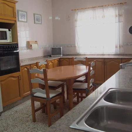 Casa Iantmar 2 *