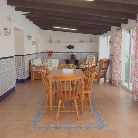 Casa Iantmar 2 *