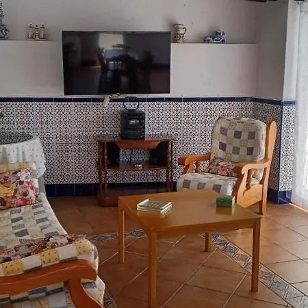Casa Iantmar 2 *